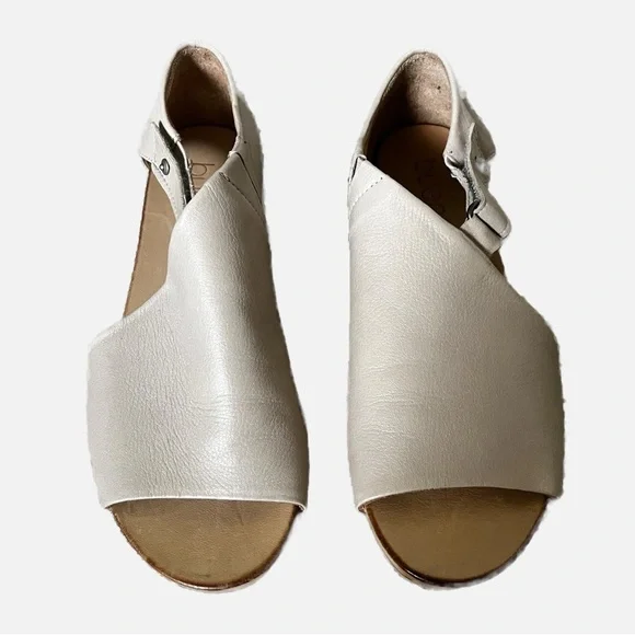 Bueno Kale Leather Asymmetrical Open-Toe Sandals Tusk Cream 39 - Picture 2 of 7